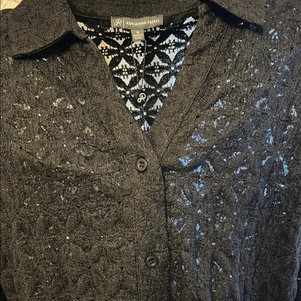 Elegant Black Lace Top - Picture 4 of 5